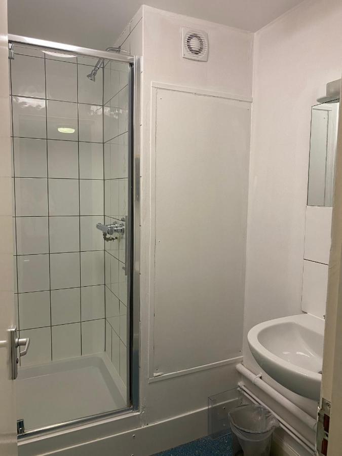 Charming Rooms For Students Only, Cricklewood Lane - Sk Londýn Exteriér fotografie